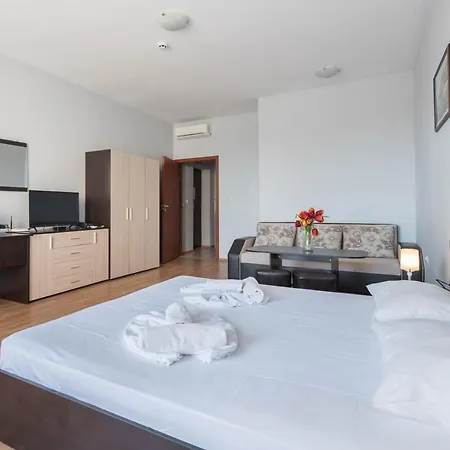 Izvora Front 3* Golden Sands