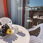 アパートホテル Izvora Front ゴールデンサンド