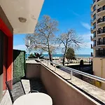 Aparthotel Izvora Front Golden Sands
