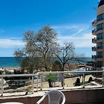 Izvora Front Aparthotel Golden Sands