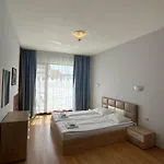 Aparthotel Izvora Front
