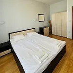 Izvora Front Aparthotel