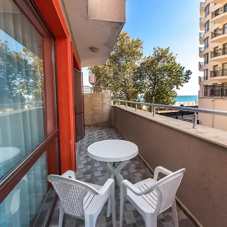 Hotel apartamentowy Izvora Front 3*