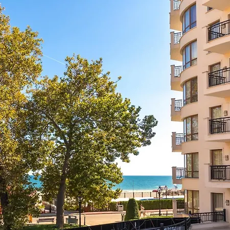 1-st Line Izvora Sea View On Aparthotel