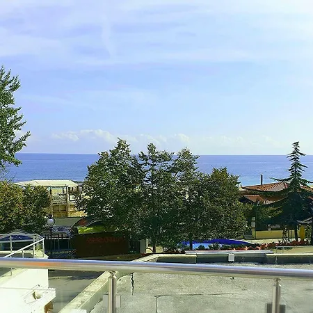 Hotel apartamentowy Izvora Front Złote Piaski