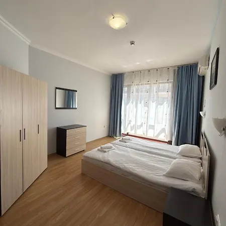 Апарт-отель Izvora Front 4*