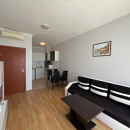 Апарт-отель Izvora Front 4*