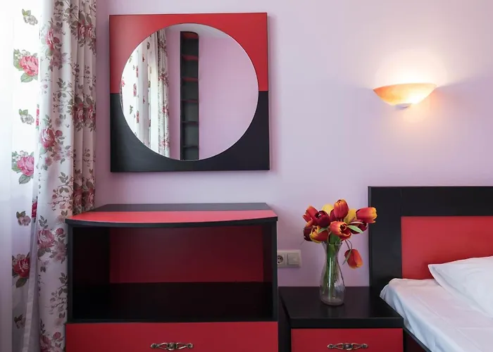 アパートホテル Izvora Front