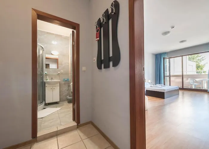 Izvora Front 3* ゴールデンサンド