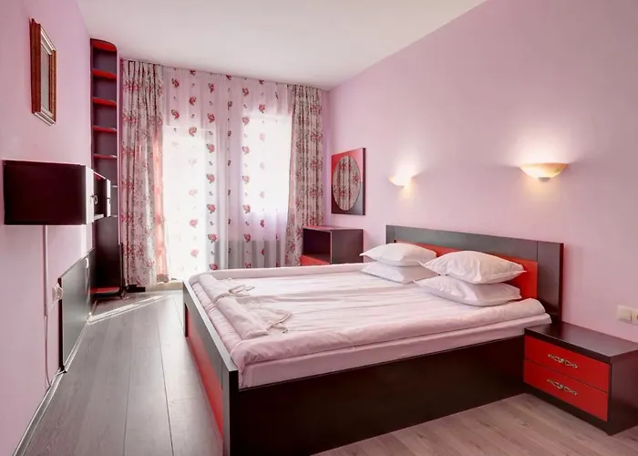 Izvora Front アパートホテル 3*